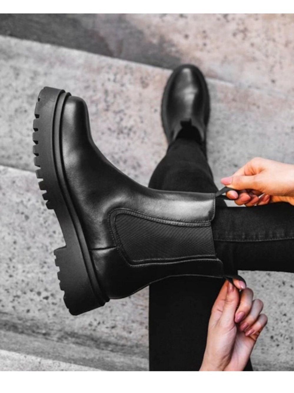 Thursday everyday legend leather platform pull on Chelsea boot chunky sz 9